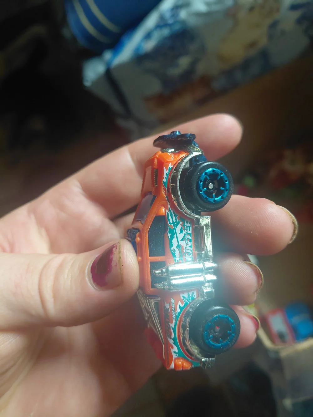 Zuru vibrant orange